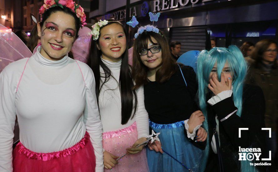 GALERÍA: Cientos de personas llenan de color y alegría el centro de la ciudad con el Pasacalles del Carnaval GALERÍA: Cientos de personas llenan de color y alegría el centro de la ciudad con el Pasacalles del Carnaval