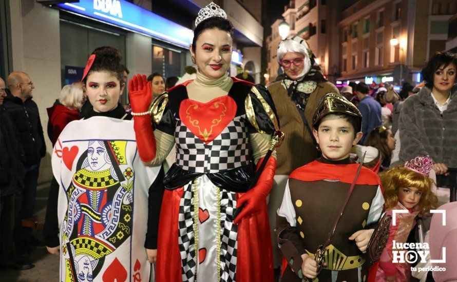GALERÍA: Cientos de personas llenan de color y alegría el centro de la ciudad con el Pasacalles del Carnaval GALERÍA: Cientos de personas llenan de color y alegría el centro de la ciudad con el Pasacalles del Carnaval