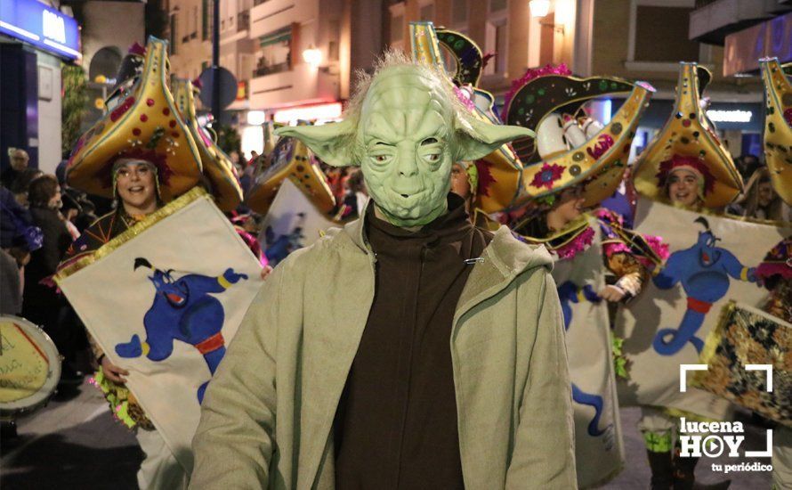 GALERÍA: Cientos de personas llenan de color y alegría el centro de la ciudad con el Pasacalles del Carnaval GALERÍA: Cientos de personas llenan de color y alegría el centro de la ciudad con el Pasacalles del Carnaval