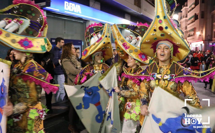 GALERÍA: Cientos de personas llenan de color y alegría el centro de la ciudad con el Pasacalles del Carnaval GALERÍA: Cientos de personas llenan de color y alegría el centro de la ciudad con el Pasacalles del Carnaval