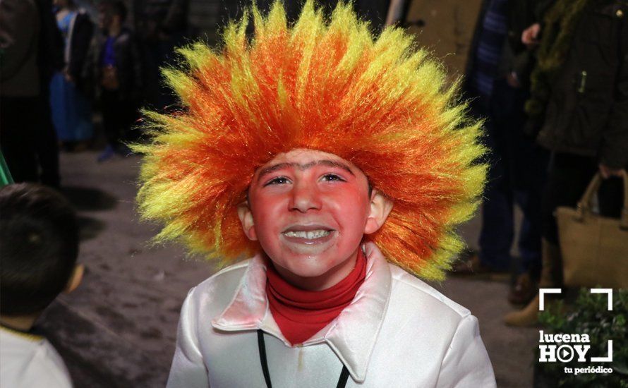 GALERÍA: Cientos de personas llenan de color y alegría el centro de la ciudad con el Pasacalles del Carnaval GALERÍA: Cientos de personas llenan de color y alegría el centro de la ciudad con el Pasacalles del Carnaval
