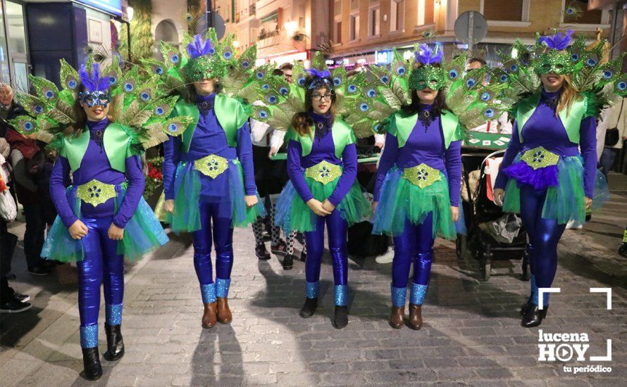 GALERÍA: Cientos de personas llenan de color y alegría el centro de la ciudad con el Pasacalles del Carnaval