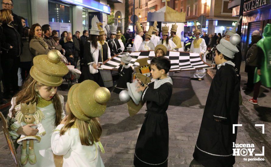 GALERÍA: Cientos de personas llenan de color y alegría el centro de la ciudad con el Pasacalles del Carnaval GALERÍA: Cientos de personas llenan de color y alegría el centro de la ciudad con el Pasacalles del Carnaval