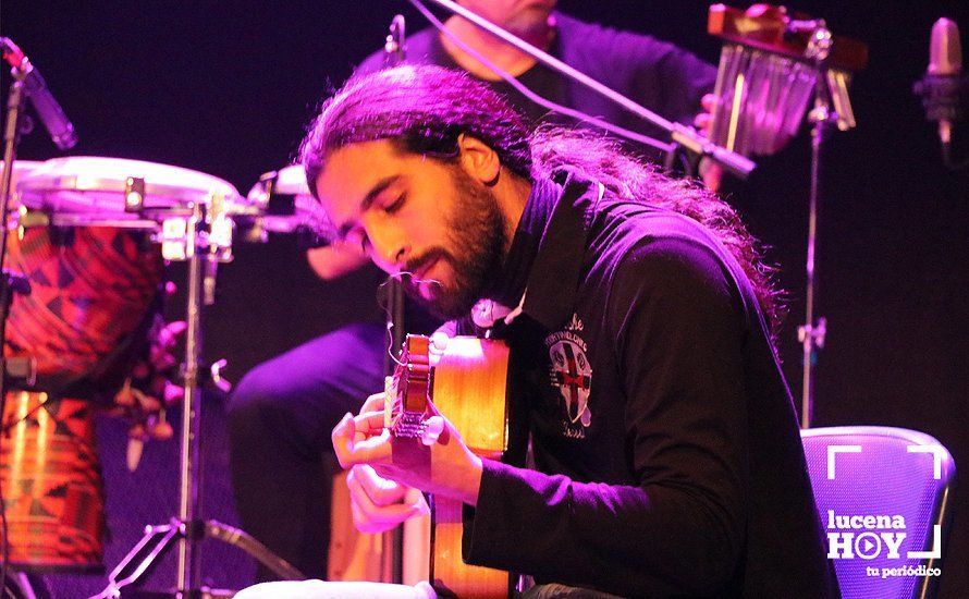 GALERÍA: La cantante jerezana "Marina" conquista al público en un abarrotado Palacio Erisana en su concierto del Día de Andalucía GALERÍA: La cantante jerezana "Marina" conquista al público en un abarrotado Palacio Erisana en su concierto del Día de Andalucía