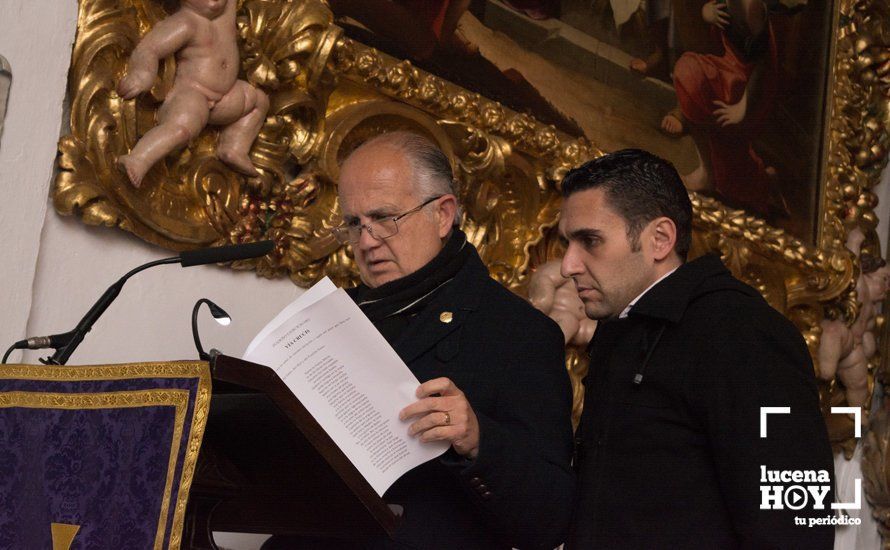 GALERÍA: El recogimiento preside el solemne Vía Crucis del Cristo del Perdón en el Santuario de Aras