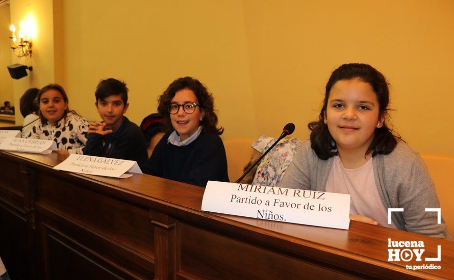 GALERÍA: El Pleno Infantil debate tres mociones para mejorar la calidad de vida en la ciudad 