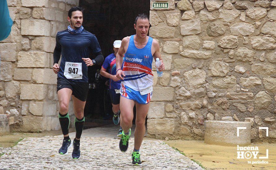 GALERÍA: Mounir Elouardi y Nazha Machrouh repiten reinado bajo el diluvio en la Media Maraton de Lucena