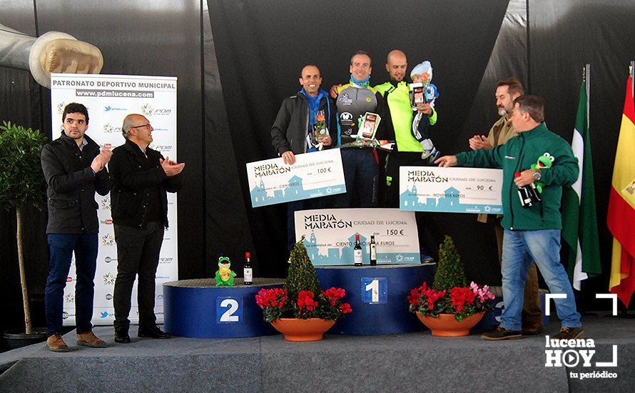 GALERÍA: Mounir Elouardi y Nazha Machrouh repiten reinado bajo el diluvio en la Media Maraton de Lucena GALERÍA: Mounir Elouardi y Nazha Machrouh repiten reinado bajo el diluvio en la Media Maraton de Lucena