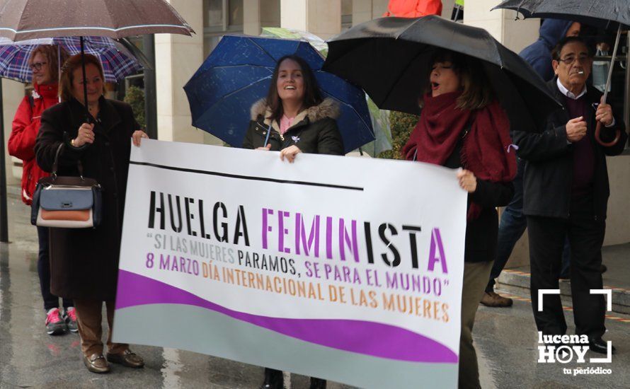 GALERÍA: En torno a 200 personas participan en la primera de las concentraciones convocadas en Lucena con motivo del 8M y la huelga feminista GALERÍA: En torno a 200 personas participan en la primera de las concentraciones convocadas en Lucena con motivo del 8M y la huelga feminista