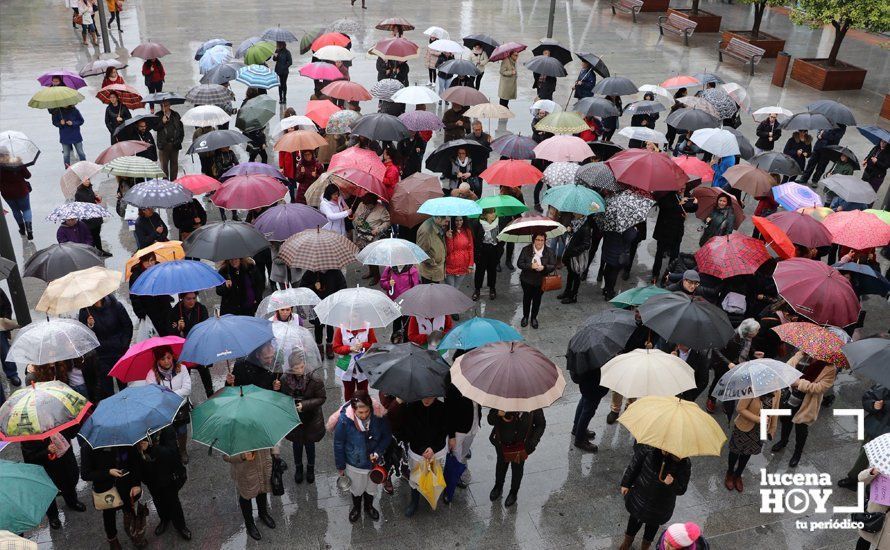 GALERÍA: En torno a 200 personas participan en la primera de las concentraciones convocadas en Lucena con motivo del 8M y la huelga feminista GALERÍA: En torno a 200 personas participan en la primera de las concentraciones convocadas en Lucena con motivo del 8M y la huelga feminista
