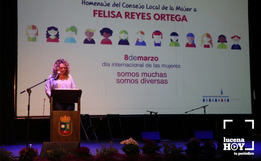 GALERÍA: 8M: El reconocimiento a una trayectoria personal y académica ejemplar: Felisa Reyes Ortega recibe el homenaje del Consejo Local de la Mujer