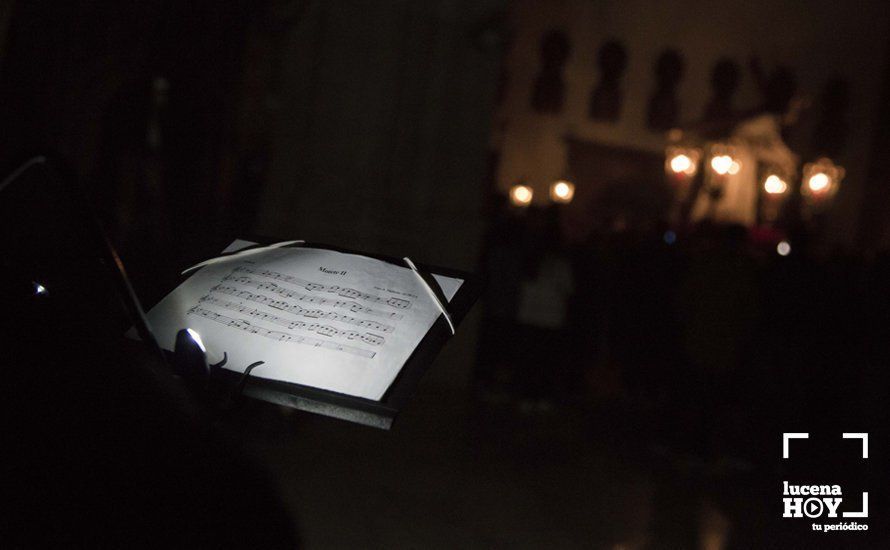 GALERÍA: El Vía Crucis del Amor volvió a celebrarse en el interior de San Mateo ante el riesgo de lluvia GALERÍA: El Vía Crucis del Amor volvió a celebrarse en el interior de San Mateo ante el riesgo de lluvia