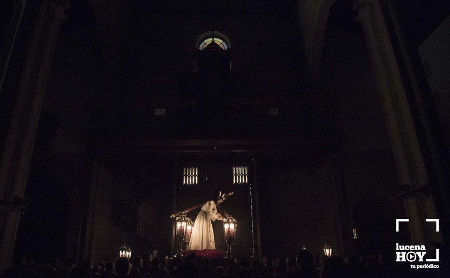 GALERÍA: El Vía Crucis del Amor volvió a celebrarse en el interior de San Mateo ante el riesgo de lluvia GALERÍA: El Vía Crucis del Amor volvió a celebrarse en el interior de San Mateo ante el riesgo de lluvia