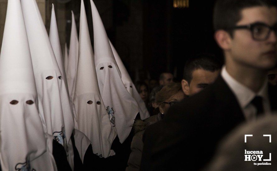 GALERÍA: El Vía Crucis del Silencio cierra el Viernes de Dolores y abre las puertas de la Semana Santa desde San Mateo