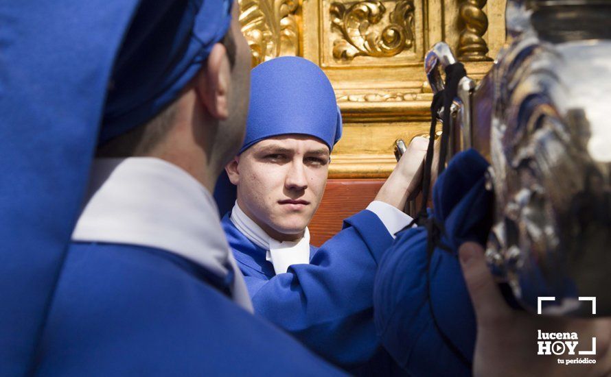 Galería: Jueves Santo: Primera salida de La Caridad Galería: Jueves Santo: Primera salida de La Caridad