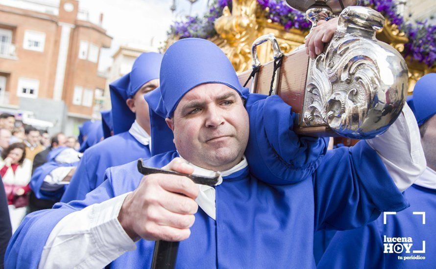 Galería: Jueves Santo: Primera salida de La Caridad Galería: Jueves Santo: Primera salida de La Caridad