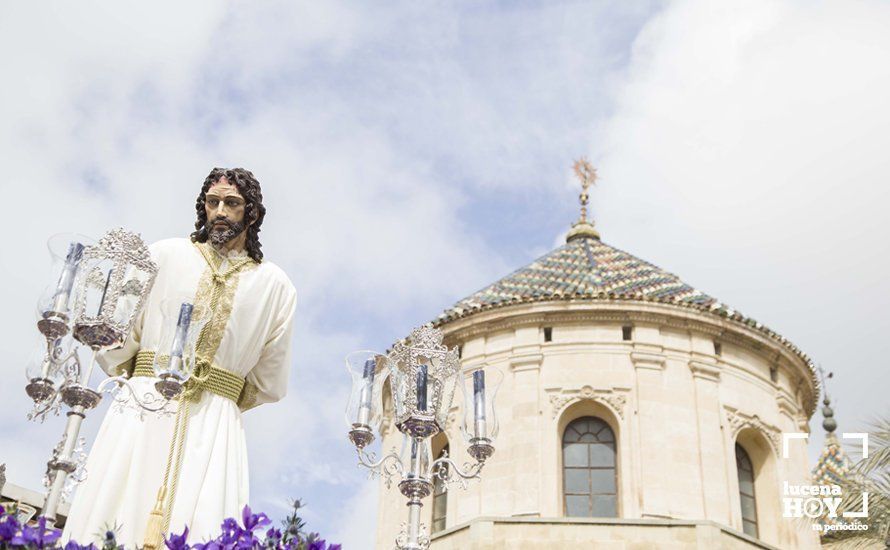 Galería: Jueves Santo: Primera salida de La Caridad Galería: Jueves Santo: Primera salida de La Caridad
