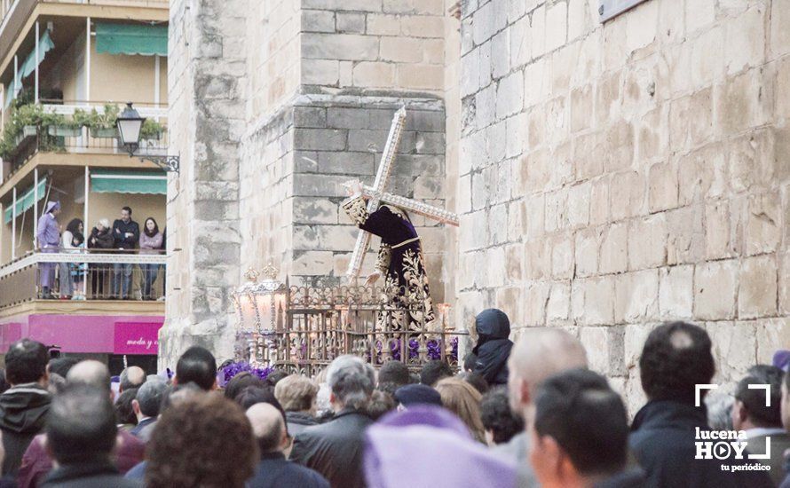 Galería: Viernes Santo de lluvia con Ntro. Padre Jesús