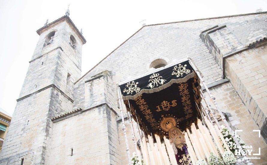 Galería: Viernes Santo de lluvia con Ntro. Padre Jesús