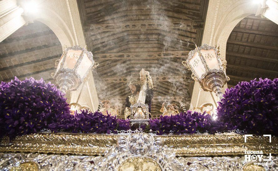 Galería: Viernes Santo de lluvia con Ntro. Padre Jesús