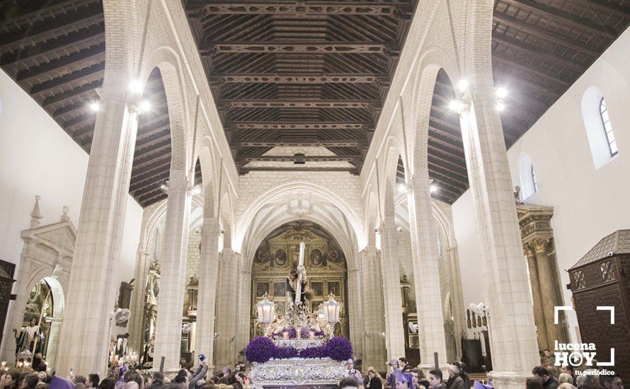 Galería: Viernes Santo de lluvia con Ntro. Padre Jesús