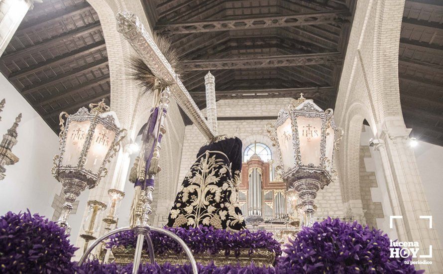 Galería: Viernes Santo de lluvia con Ntro. Padre Jesús