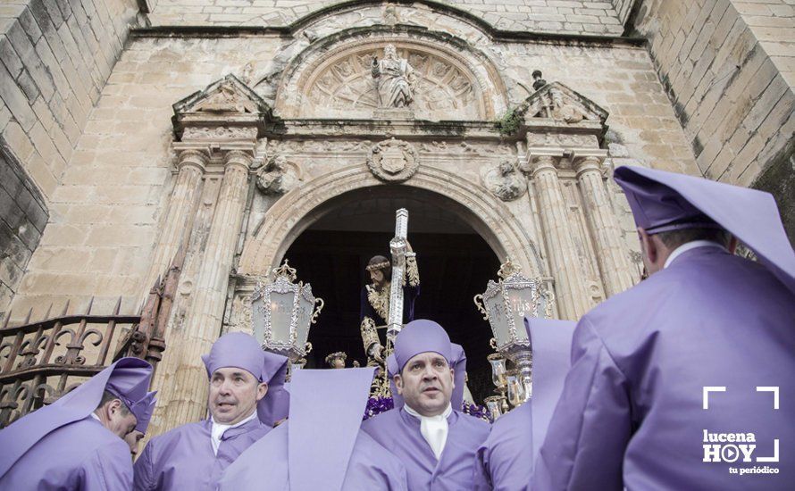 Galería: Viernes Santo de lluvia con Ntro. Padre Jesús