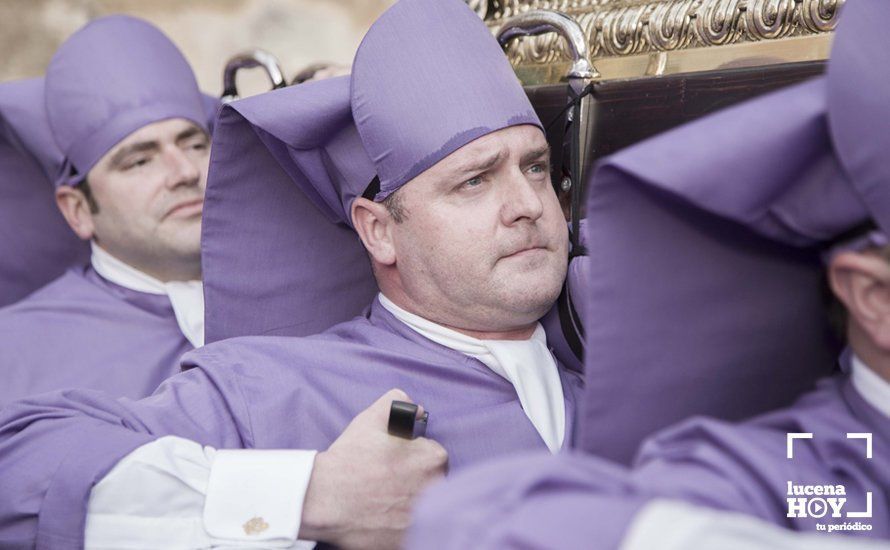 Galería: Viernes Santo de lluvia con Ntro. Padre Jesús