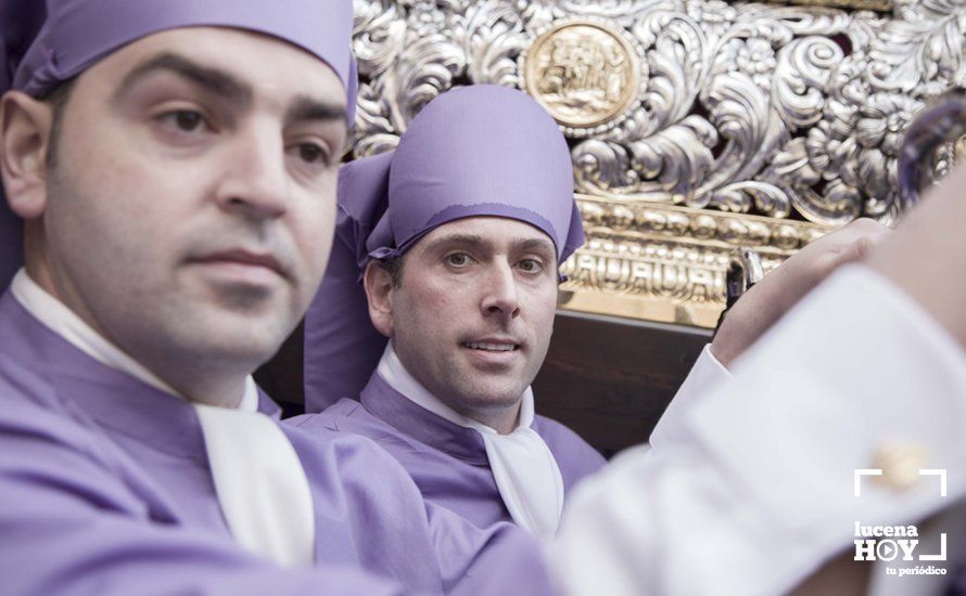 Galería: Viernes Santo de lluvia con Ntro. Padre Jesús