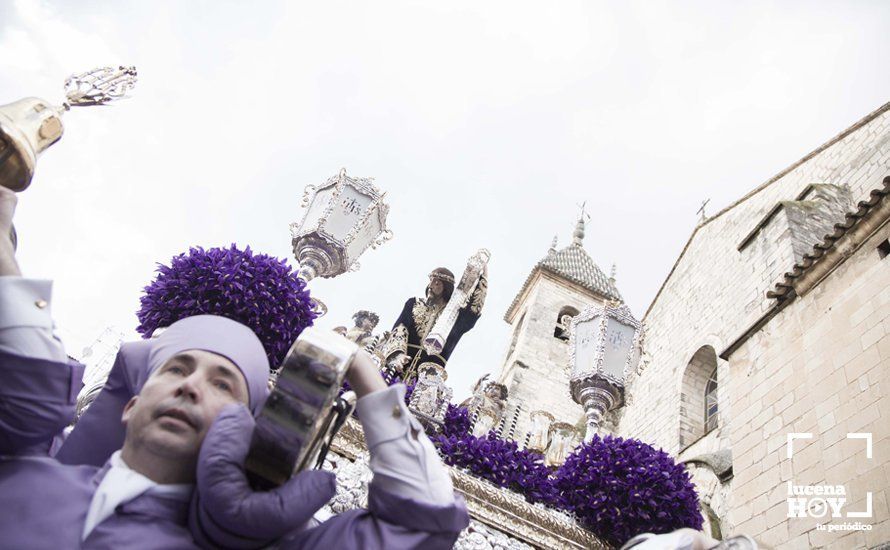 Galería: Viernes Santo de lluvia con Ntro. Padre Jesús