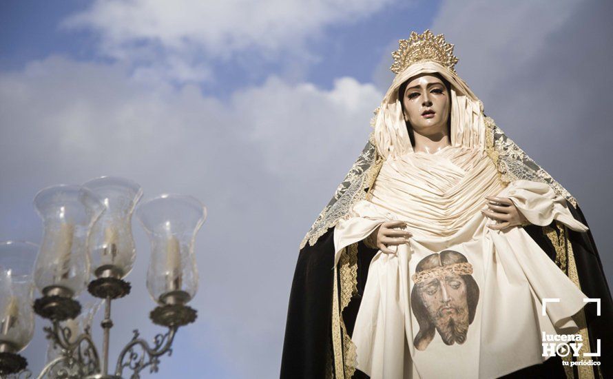 Galería: Viernes Santo de lluvia con Ntro. Padre Jesús