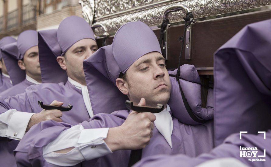 Galería: Viernes Santo de lluvia con Ntro. Padre Jesús