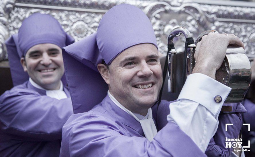 Galería: Viernes Santo de lluvia con Ntro. Padre Jesús