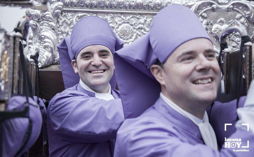 Galería: Viernes Santo de lluvia con Ntro. Padre Jesús