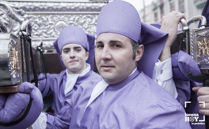 Galería: Viernes Santo de lluvia con Ntro. Padre Jesús