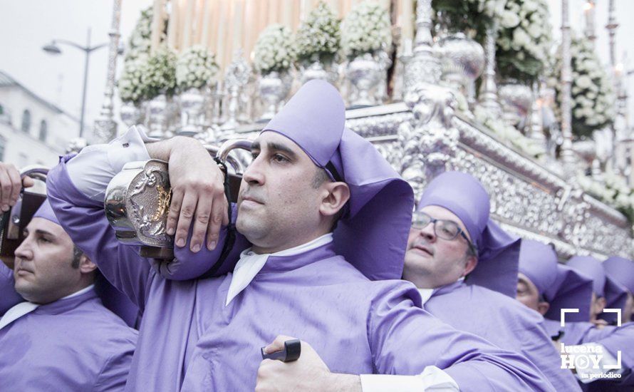 Galería: Viernes Santo de lluvia con Ntro. Padre Jesús