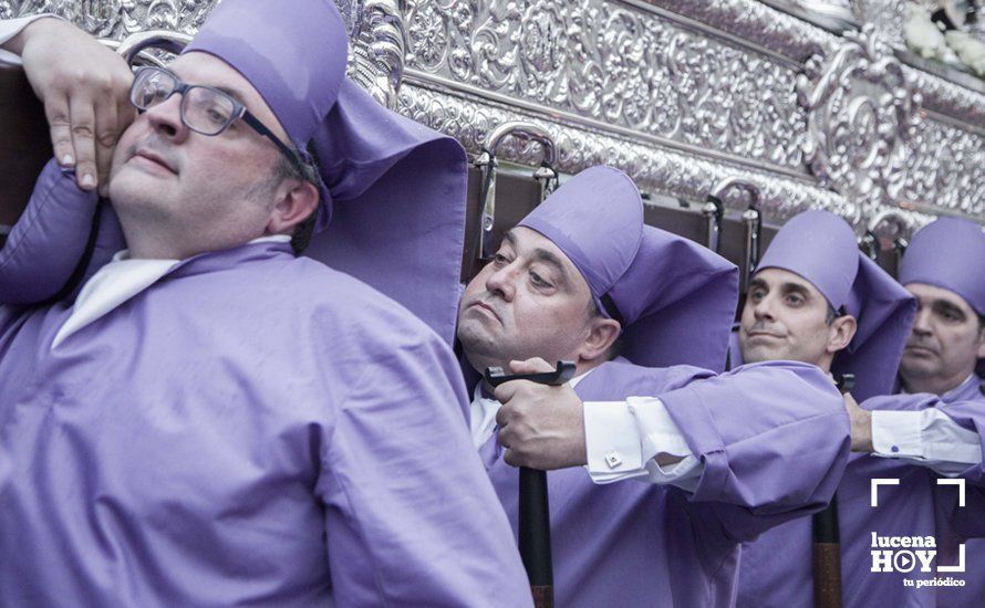 Galería: Viernes Santo de lluvia con Ntro. Padre Jesús