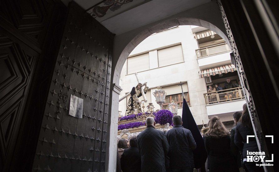 Galería: Viernes Santo de lluvia con Ntro. Padre Jesús