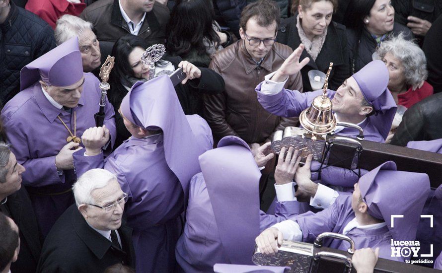 Galería: Viernes Santo de lluvia con Ntro. Padre Jesús