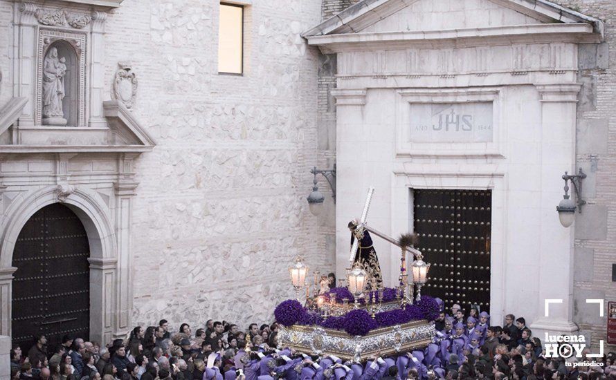 Galería: Viernes Santo de lluvia con Ntro. Padre Jesús Galería: Viernes Santo de lluvia con Ntro. Padre Jesús
