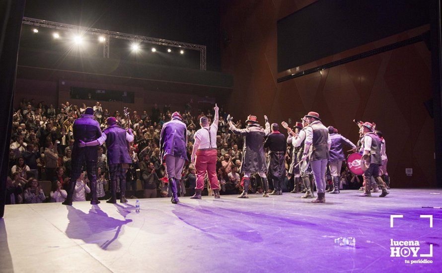 GALERÍA: "Los Mafiosos", broche de oro al primer acto del XX Aniversario de Carnavaluc