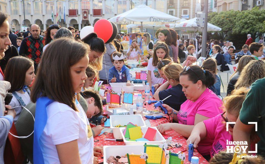 GALERÍA: "Tarde de libros" llena de juegos y literatura la Plaza Nueva