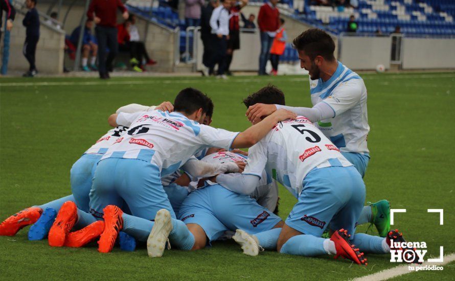  Los jugadores del Ciudad de Lucena celebran un gol en el último partido en casa 