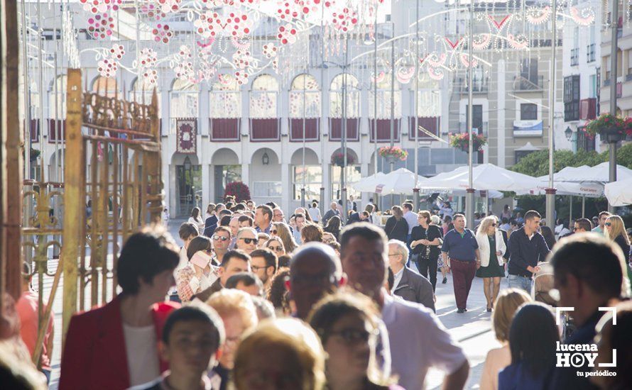 GALERÍA: Multitudinaria participación en el Solemne Besamanos de la Virgen de Araceli