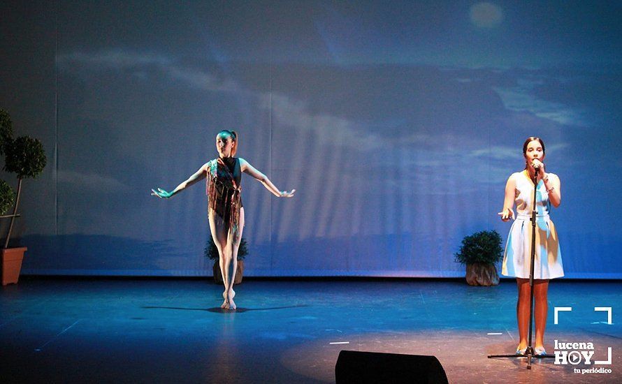 GALERÍA: Carmen Romero Muñoz, doble vencedora de la gala solidaria 'Tú sí que cantas' del IES Sierra de Aras GALERÍA: Carmen Romero Muñoz, doble vencedora de la gala solidaria 'Tú sí que cantas' del IES Sierra de Aras