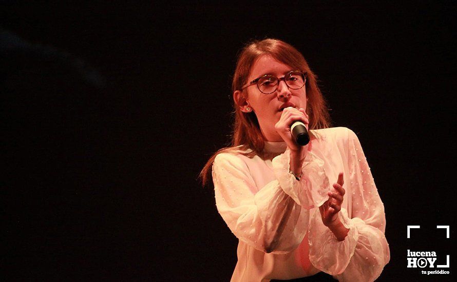 GALERÍA: Carmen Romero Muñoz, doble vencedora de la gala solidaria 'Tú sí que cantas' del IES Sierra de Aras GALERÍA: Carmen Romero Muñoz, doble vencedora de la gala solidaria 'Tú sí que cantas' del IES Sierra de Aras