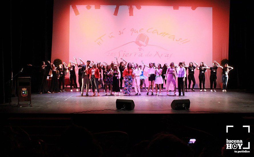 GALERÍA: Carmen Romero Muñoz, doble vencedora de la gala solidaria 'Tú sí que cantas' del IES Sierra de Aras GALERÍA: Carmen Romero Muñoz, doble vencedora de la gala solidaria 'Tú sí que cantas' del IES Sierra de Aras