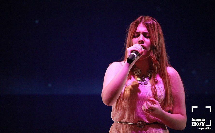 GALERÍA: Carmen Romero Muñoz, doble vencedora de la gala solidaria 'Tú sí que cantas' del IES Sierra de Aras GALERÍA: Carmen Romero Muñoz, doble vencedora de la gala solidaria 'Tú sí que cantas' del IES Sierra de Aras