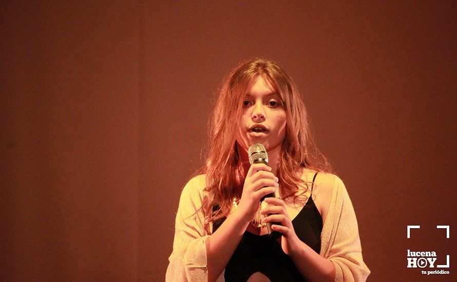 GALERÍA: Carmen Romero Muñoz, doble vencedora de la gala solidaria 'Tú sí que cantas' del IES Sierra de Aras GALERÍA: Carmen Romero Muñoz, doble vencedora de la gala solidaria 'Tú sí que cantas' del IES Sierra de Aras