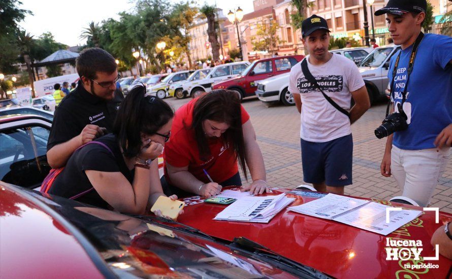 GALERÍA: 40 vehículos han participado esta madrugada en el I Classic Tour Nocturno de Lucena GALERÍA: 40 vehículos han participado esta madrugada en el I Classic Tour Nocturno de Lucena